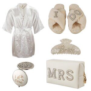 Bride Gift Set Elegant Wedding Party Satin Robe Makeup Bag Slippers